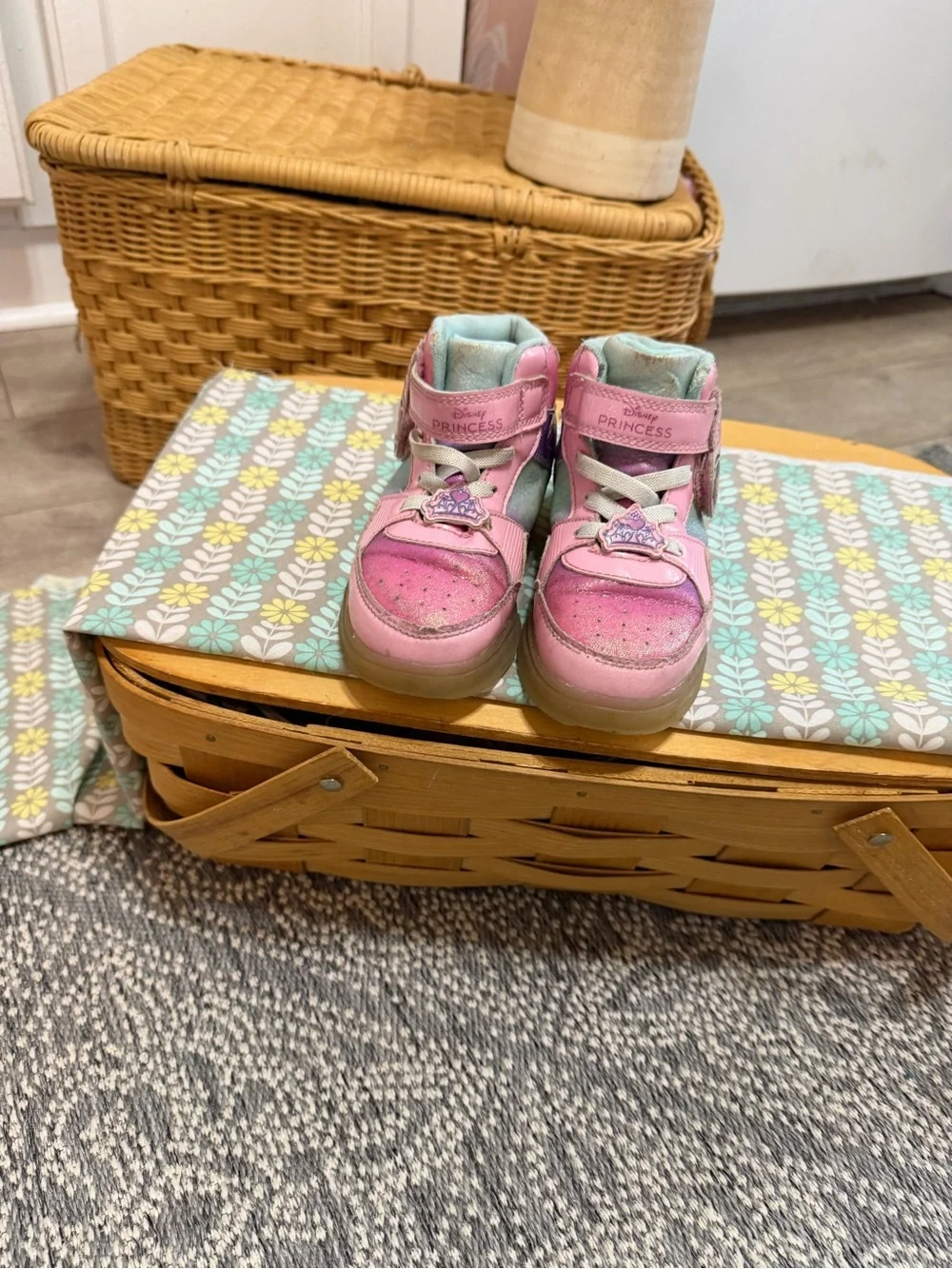 Y2K Disney Princess Light Up High-Top Sneakers Sz 11 Multi Princess Lights Work